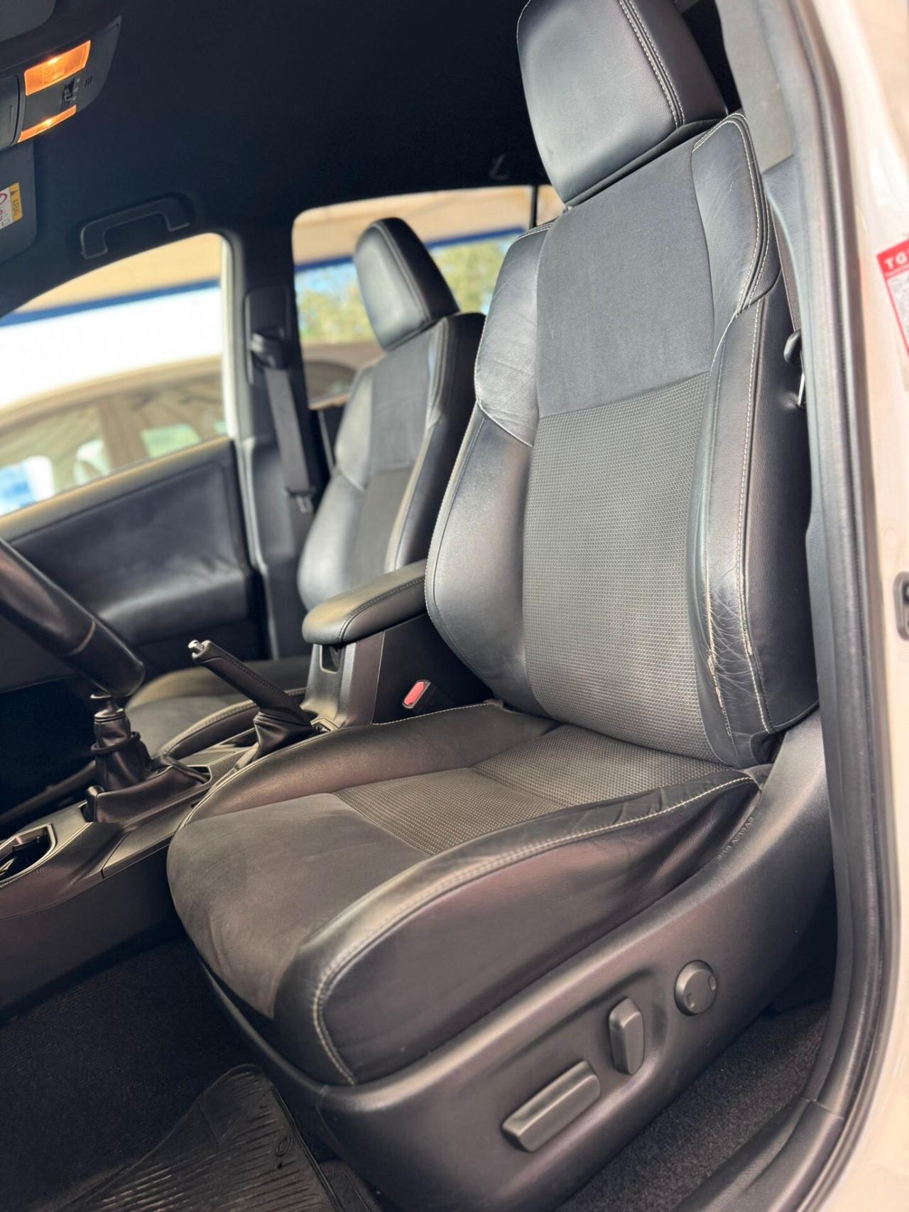 Toyota RAV 4 RAV4 2.0 D-4D 2WD Lounge