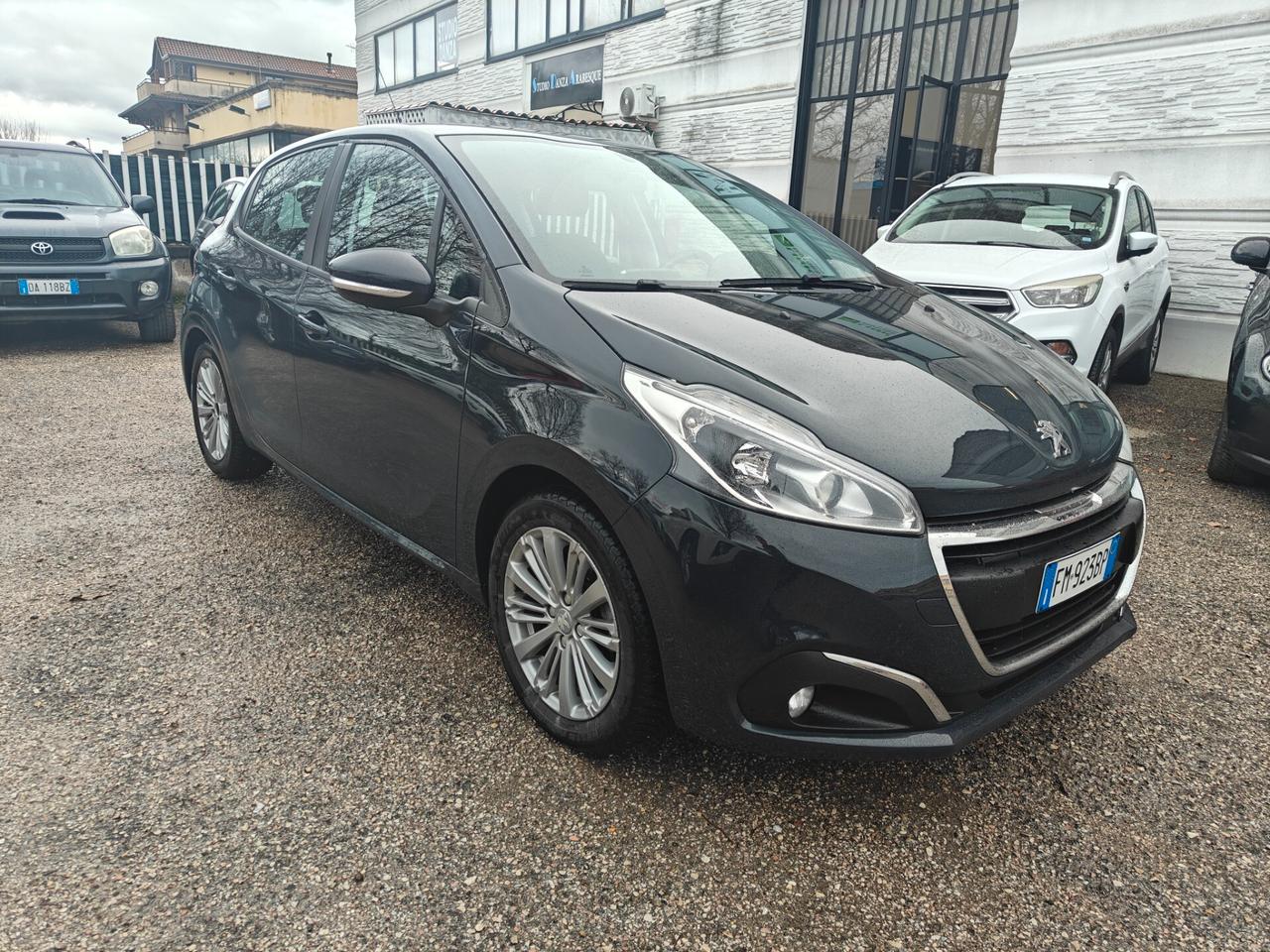 Peugeot 208 1.2 5 porte Active 2017