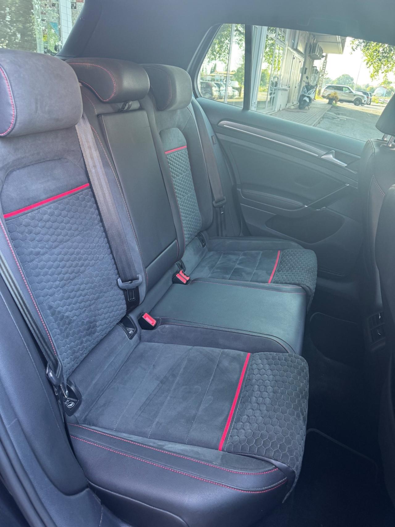 Volkswagen Golf GTI Performance 2.0 245 CV TSI DSG 5p. BMT