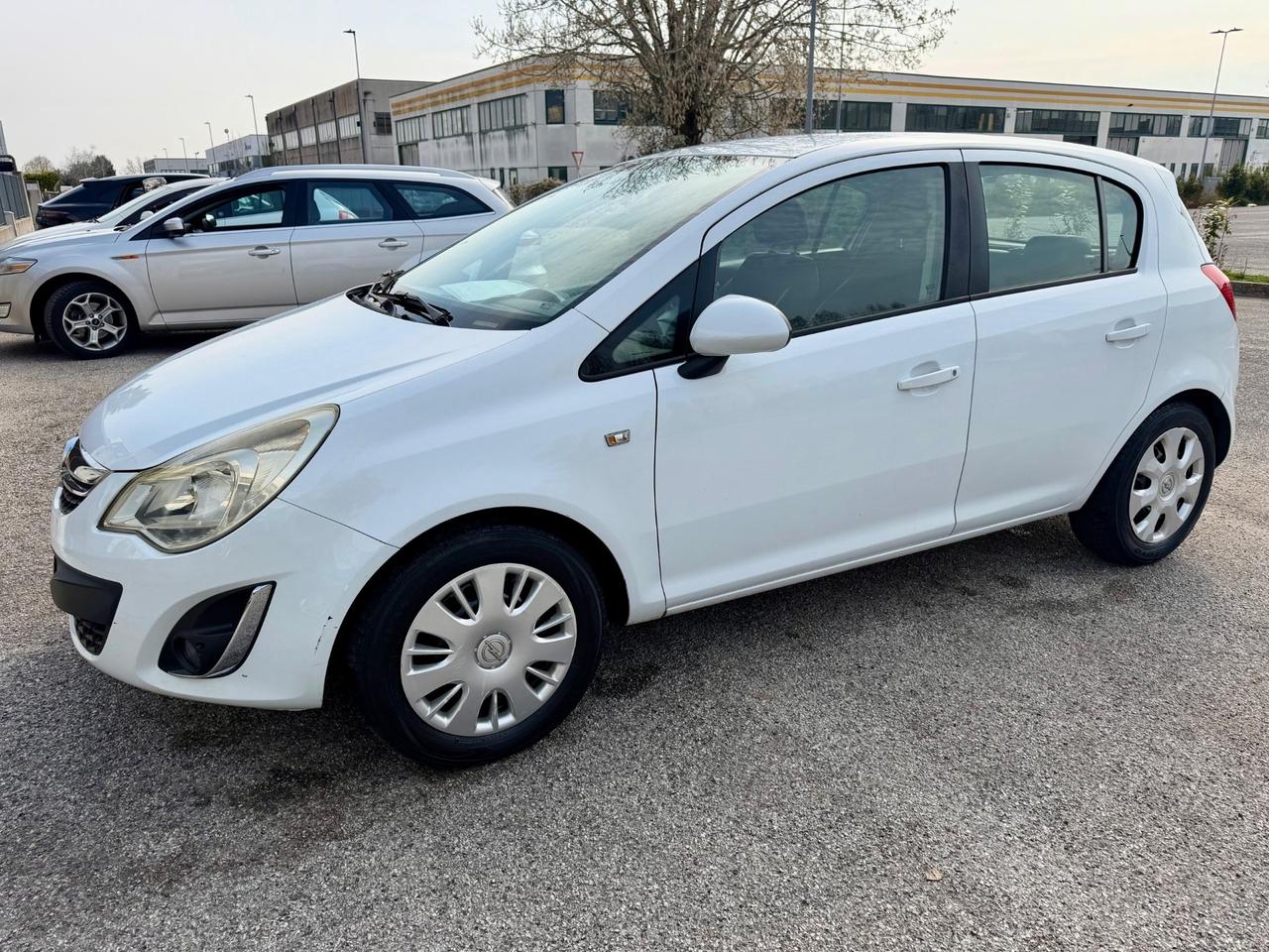 OPEL CORSA 1.2 GPL VALIDO FINO 2032 - NEOPATENTE