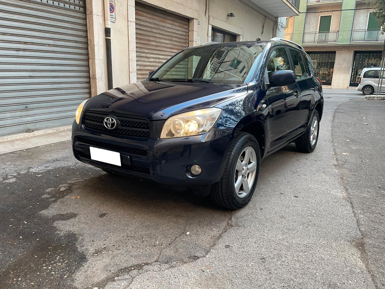 Toyota RAV 4 RAV4 2.2 D-4D 136 CV Luxury