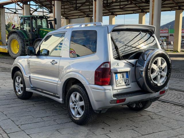 MITSUBISHI Pajero 3.2 16V DI-D 3p. aut. Intense
