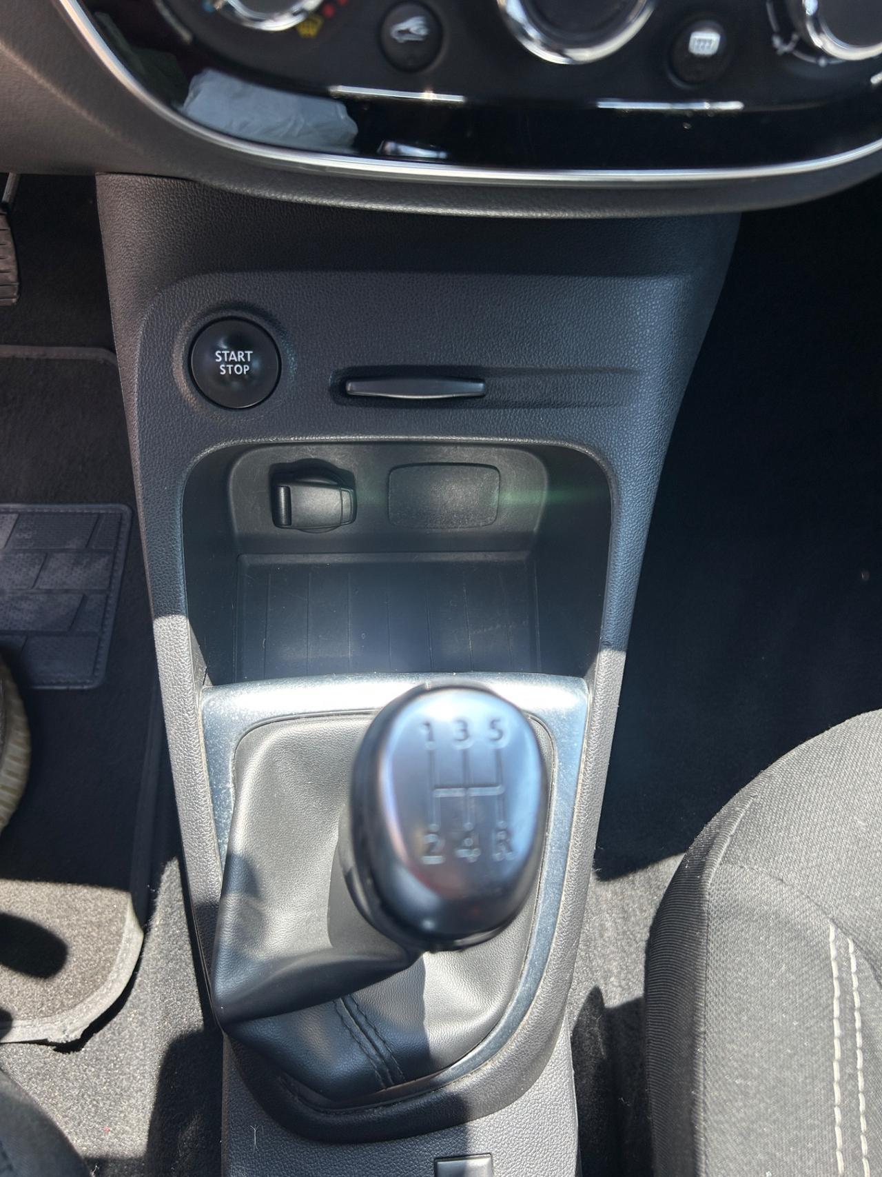 Renault Captur 1.5 90 cv Energy Edition-2019-CLIMA-NAVI-BI-COLOR