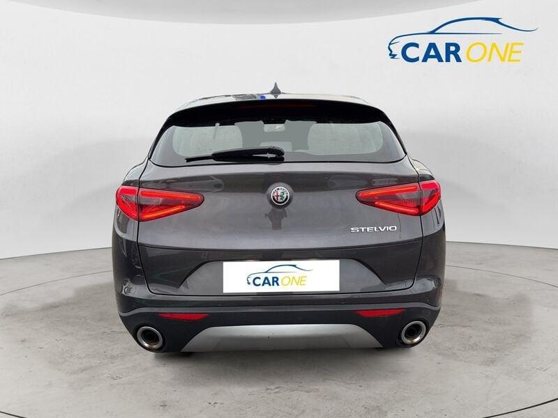 Alfa Romeo Stelvio 2.2 Turbodiesel 160 CV AT8 RWD Business