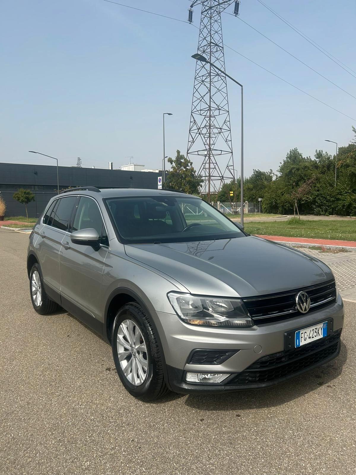 Volkswagen Tiguan 2.0 TDI SCR DSG 4MOTION Business BMT