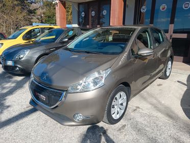 Peugeot 208 1.4 HDi 68CV 5P NEOPATENTATI
