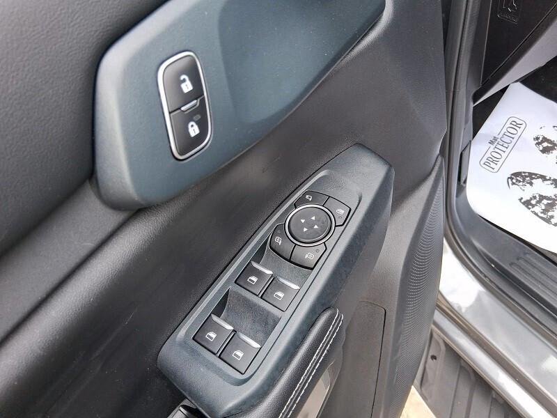 Ford Ranger 2.0 ECOBLUE DC Limited AUTOCARRO 5 posti (096)