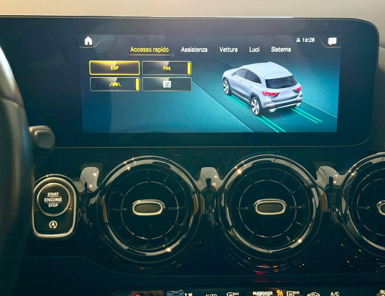Mercedes GLA 200 d Sport 150CV TETTO/FULL LED