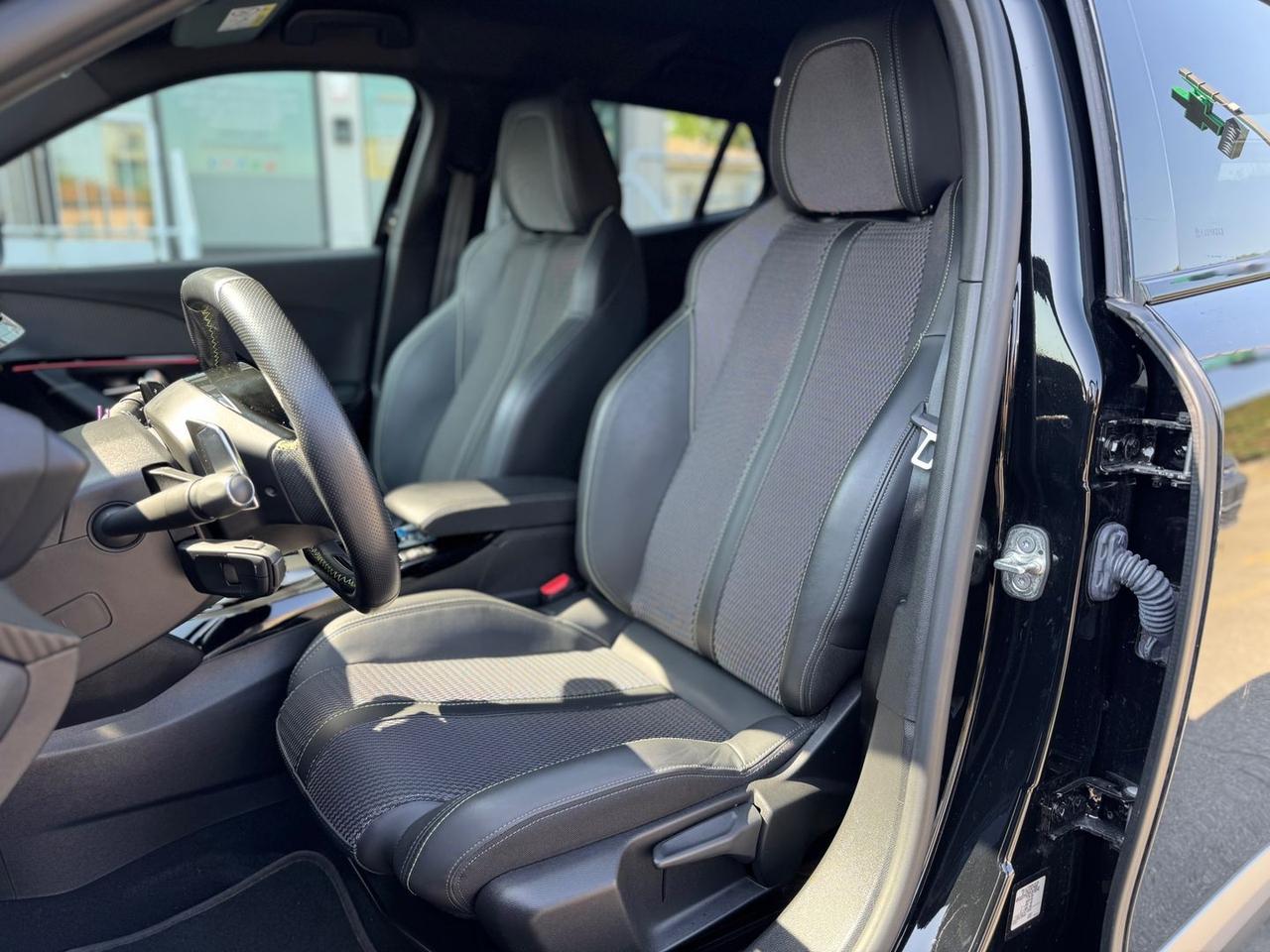 Peugeot 2008 GT 1.5 Blue HDI 130 #10379