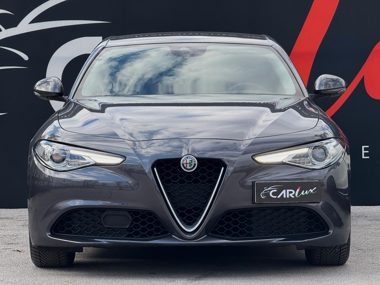 Alfa Romeo Giulia 2.2 T Business 136CV AT8 LED CAR PLAY