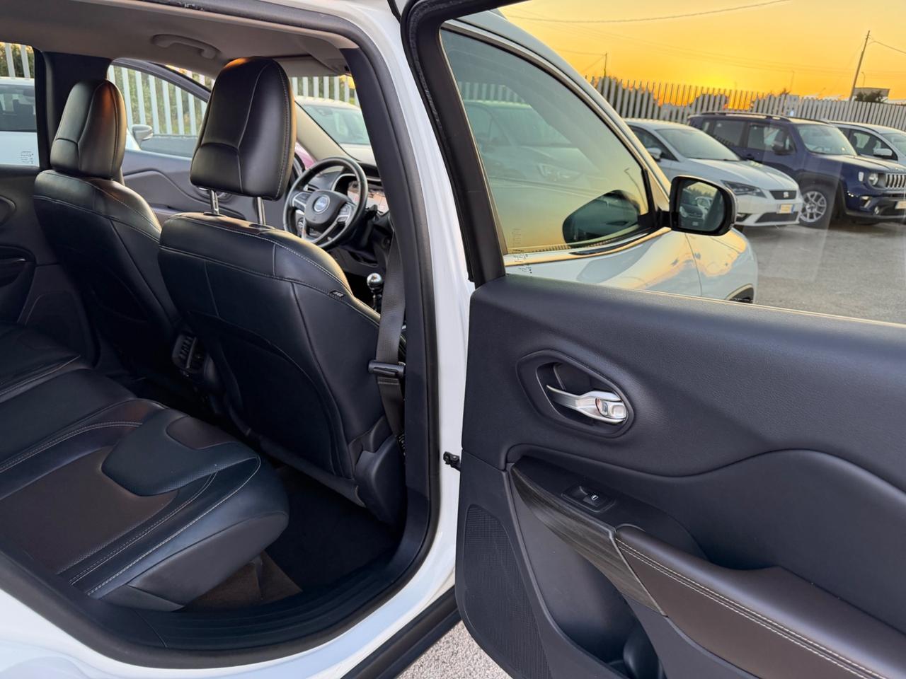 JEEP CHEROKEE 2.0 MJTD 140CV 2WD MANUAL FULL LED