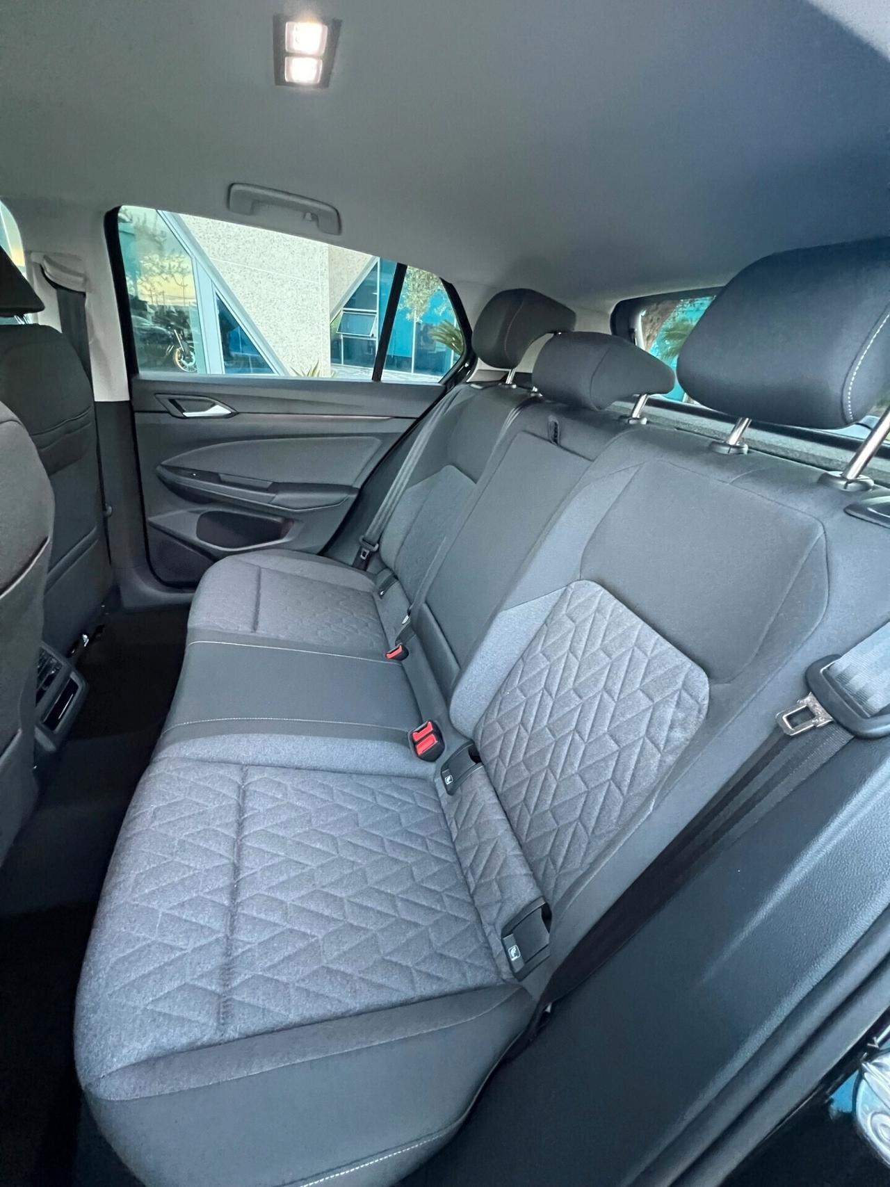 Volkswagen Golf 1.5 TSI eHybrid DSG Style SUPER OFFERTA T-STOCK