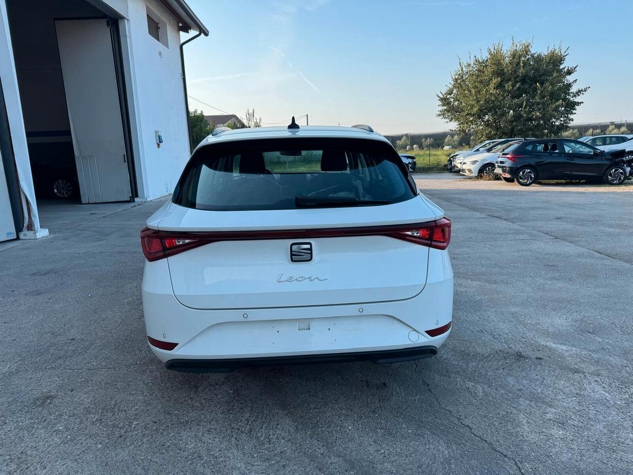 SEAT Leon Sportstourer 2.0 tdi 115cv INCIDENTATA