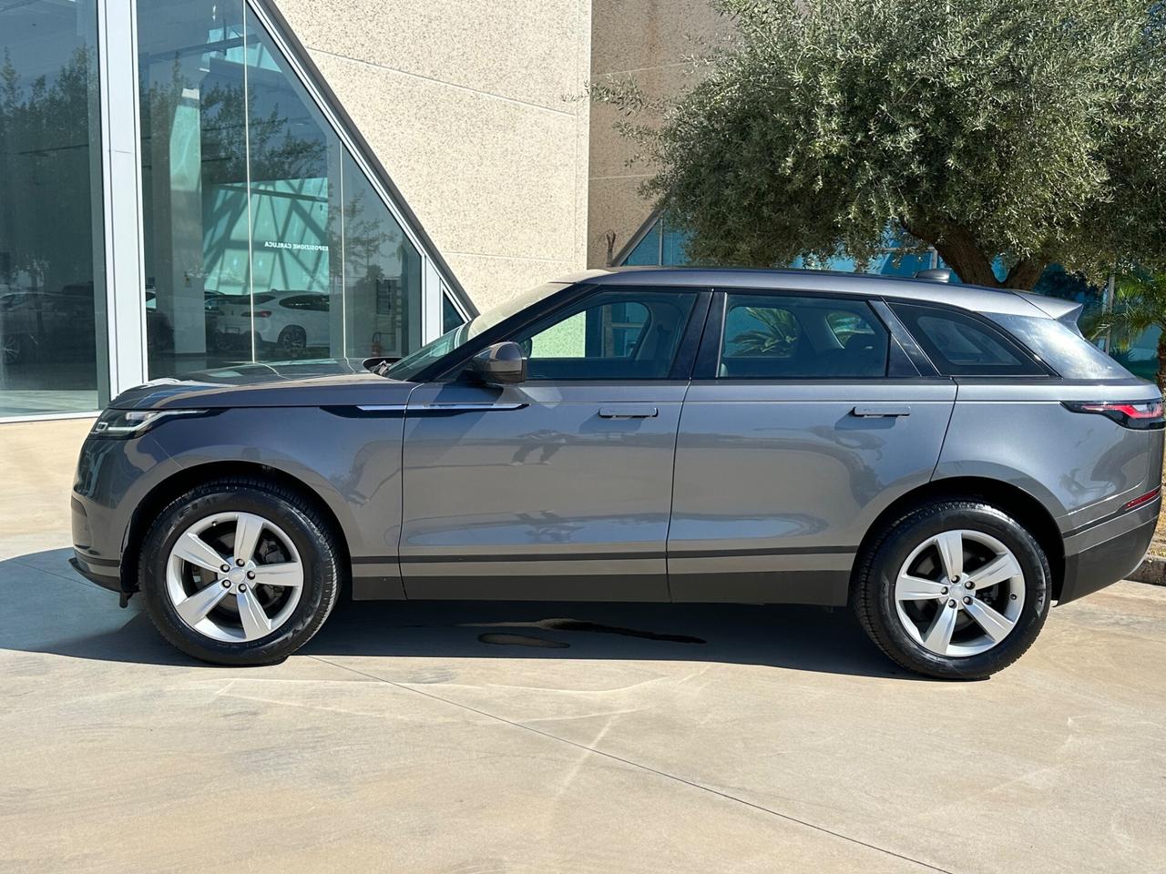 Land Rover Range Velar 2.0D I4 180 CV R-Dynamic