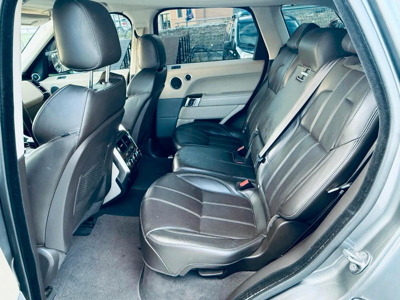 Land Rover Range Sport 3.0 TDV6 HSE Dynamic