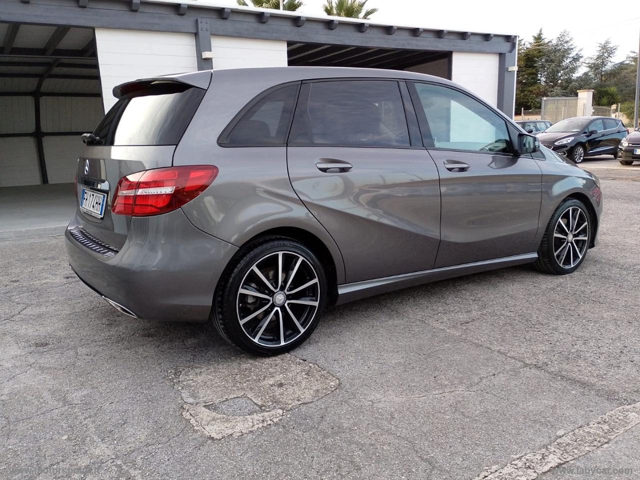 MERCEDES-BENZ B 200 CDI Automatic Premium