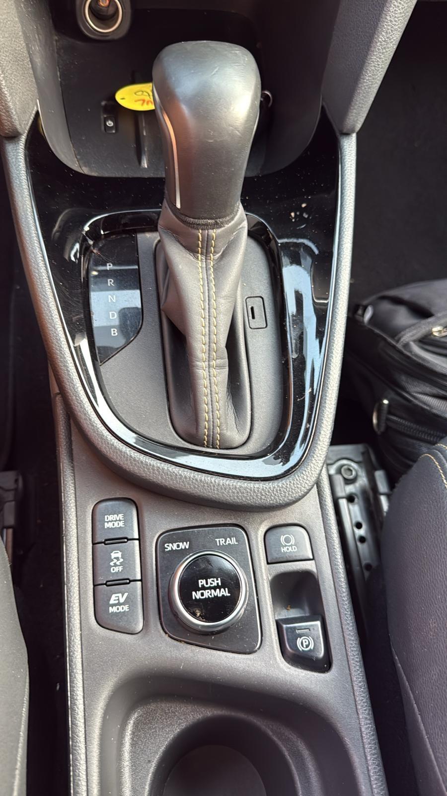 Toyota Yaris Cross 1.5 Hybrid 5p. E-CVT AWD-i Adventure