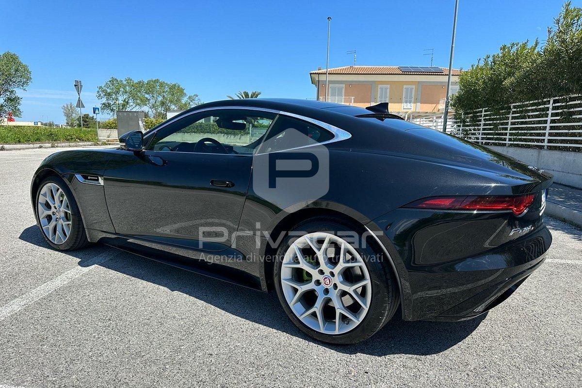 JAGUAR F-Type 2.0 aut. Coupé R-Dynamic