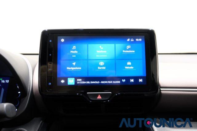 TOYOTA Yaris Cross 1.5 HYBRID E-CVT AWD-I 4x4 LOUNGE TETTO PANORAMA