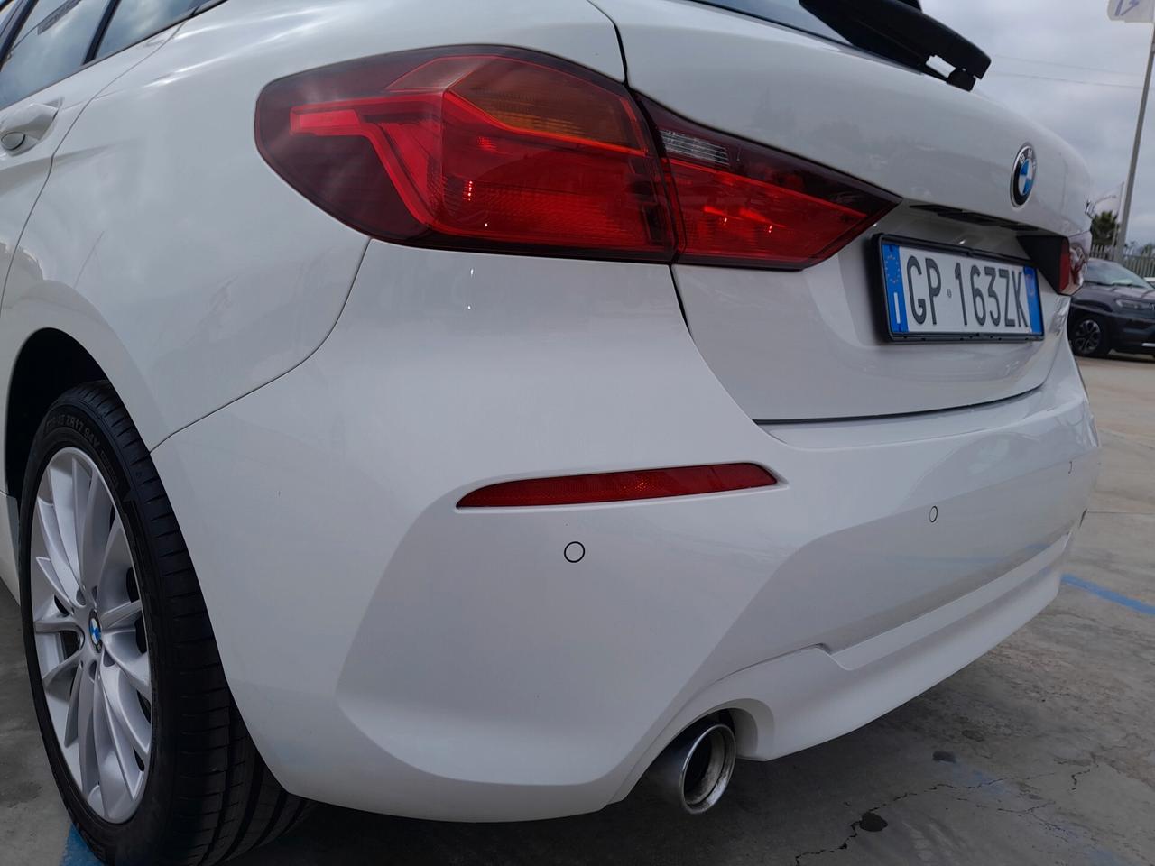 BMW 116 D 5P BUSINESS ADVANTAGE CAMBIO AUTOMATICO