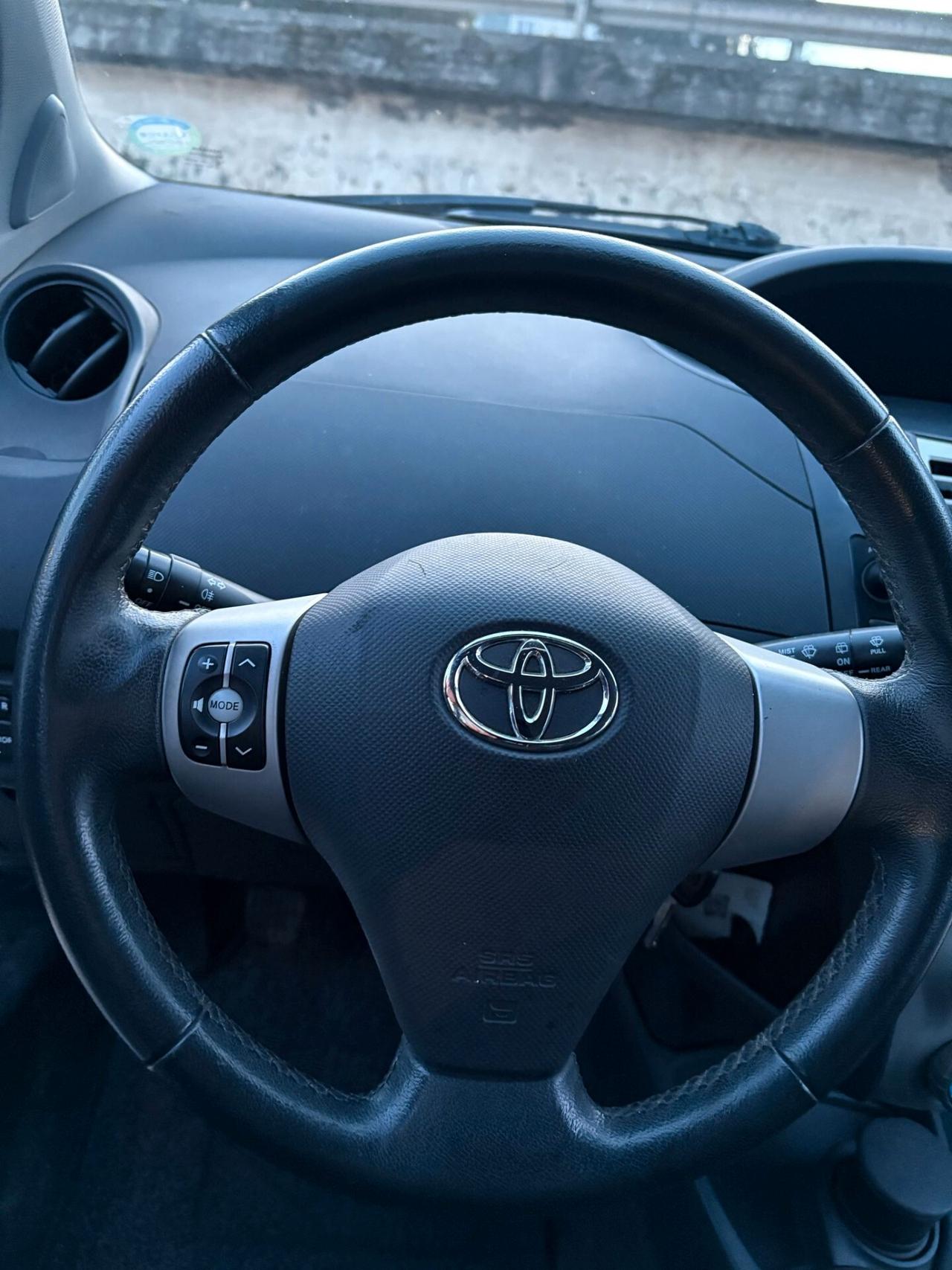 Toyota Yaris No