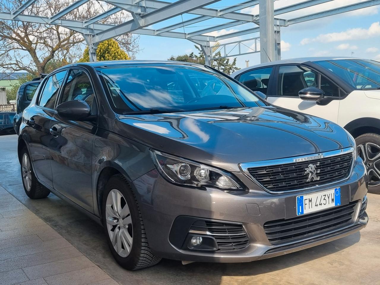 Peugeot 308 BlueHDi 120 S&S EAT6 Business