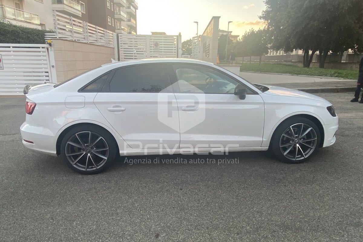 AUDI A3 Sedan 1.6 TDI clean diesel Ambiente