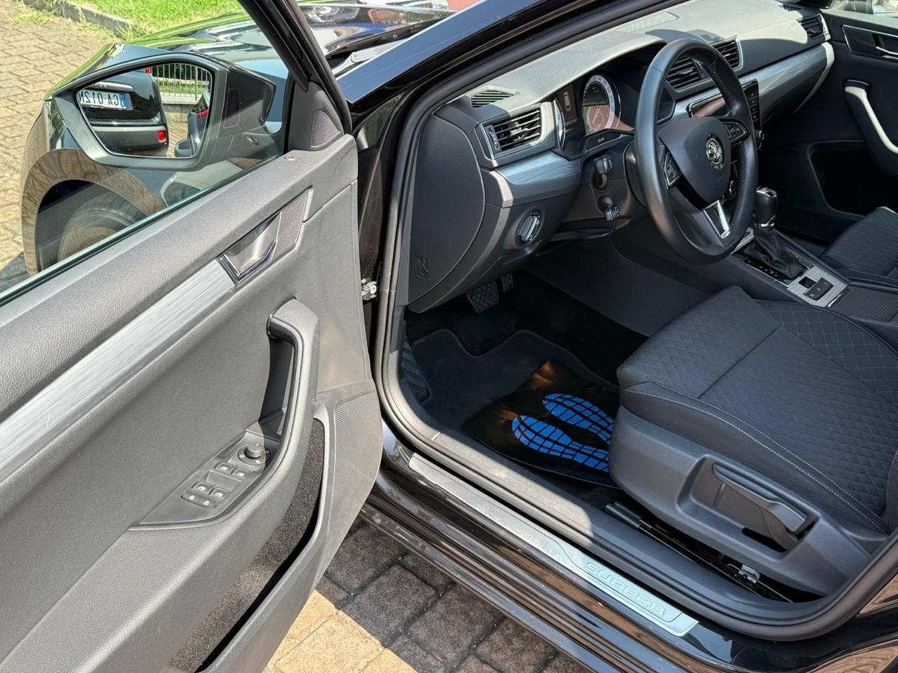 Skoda Superb 1.6 TDI SCR DSG FULL LED/UNIPRO