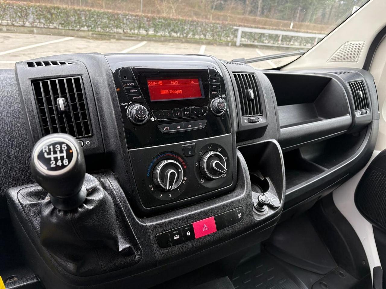 Peugeot Boxer 330 2.2 bluehdi 140cv S&S L1H1