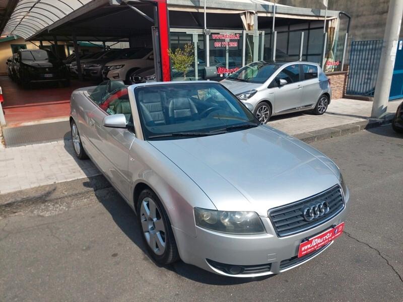 Audi A4 Cabriolet 2.5 V6 TDI cat