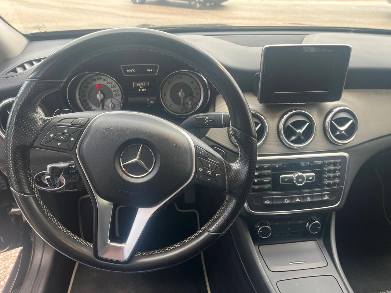 Mercedes-benz GLA 200 d Automatic Sport