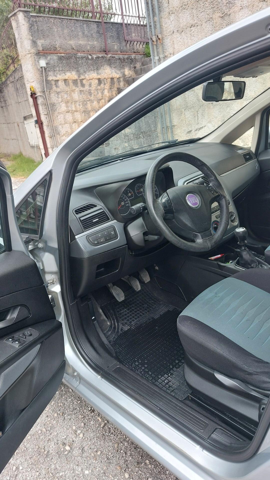 Fiat Grande Punto 1.3 MJT 90 CV 5 porte Dynamic