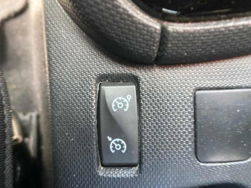 RENAULT Clio 5p 1.2 Wave 75cv