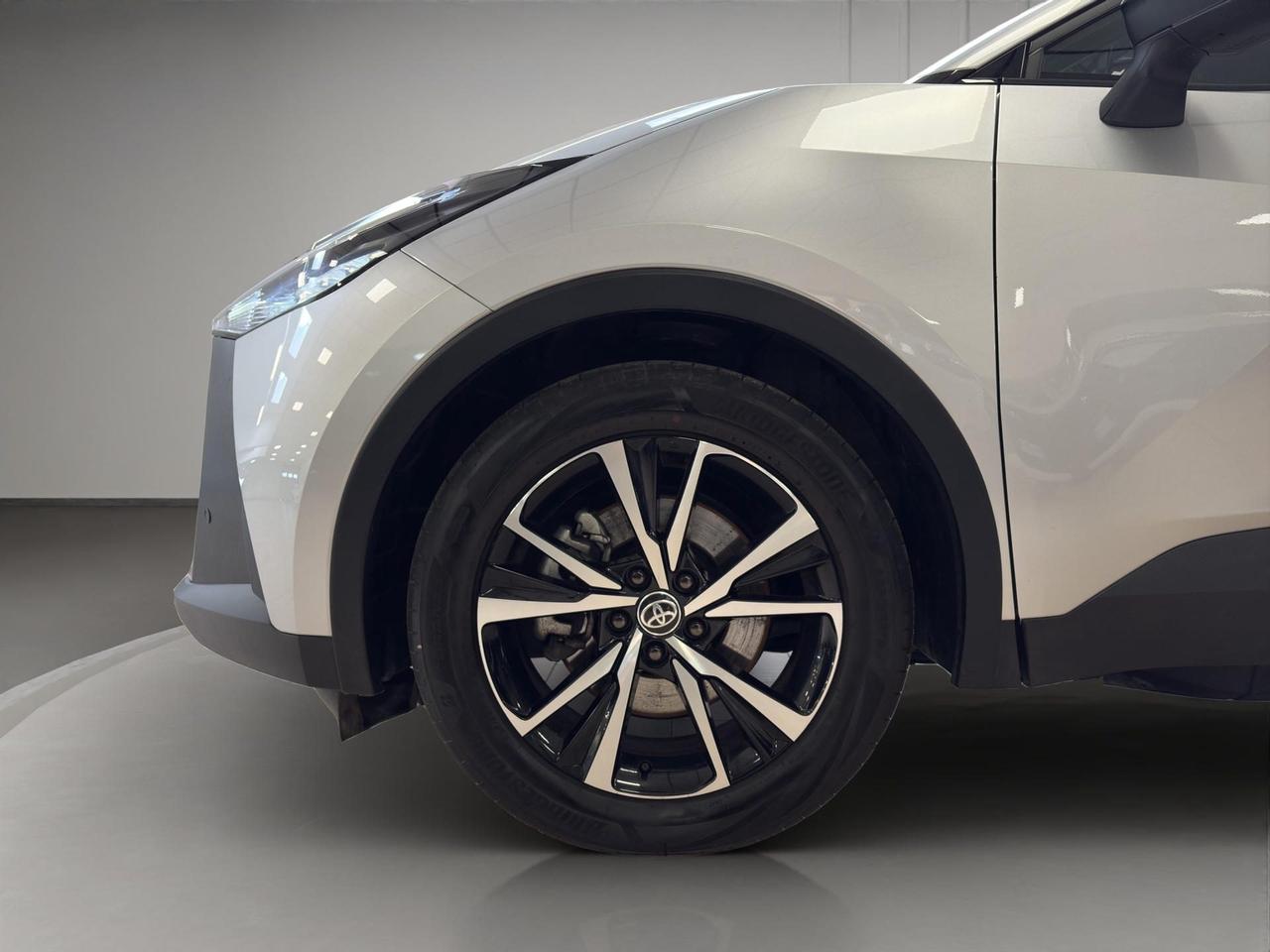 Toyota C-HR 2.0 phev Trend eco fwd e-cvt