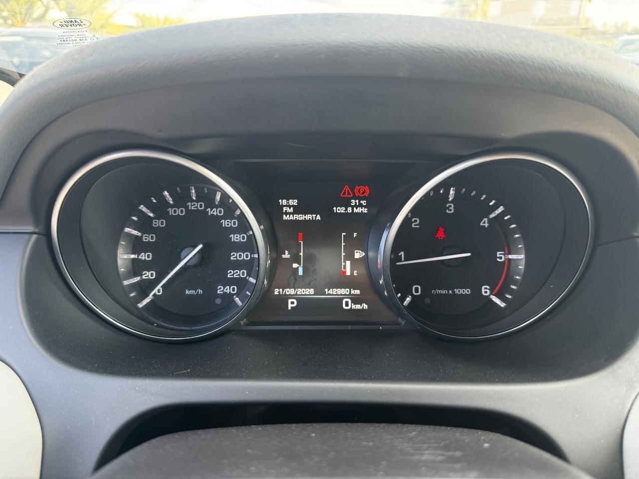 Land Rover Discovery Sport 2.0 TD4 150 CV Pure