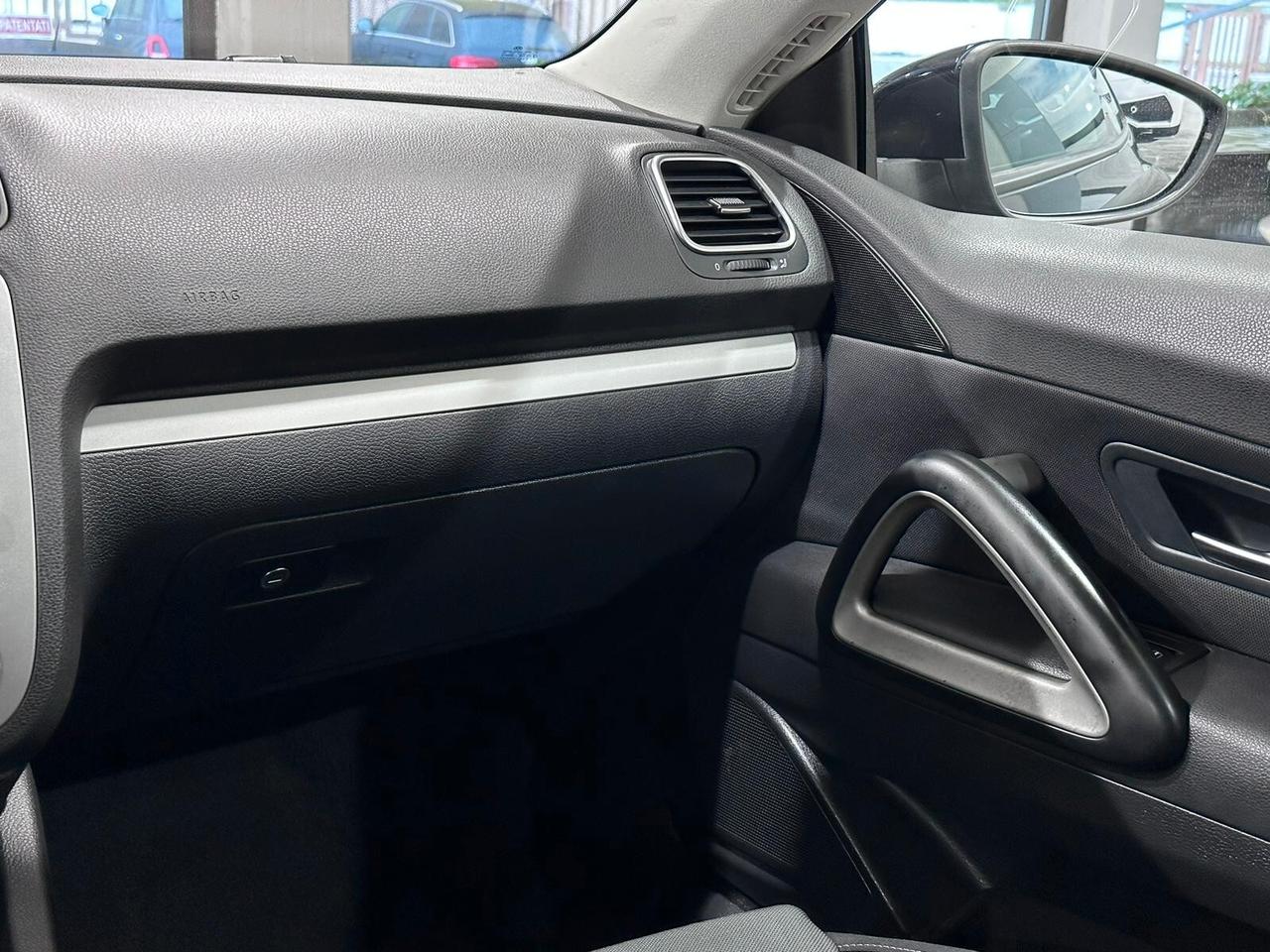 VOLKSWAGEN SCIROCCO 2.0 TDI 140CV