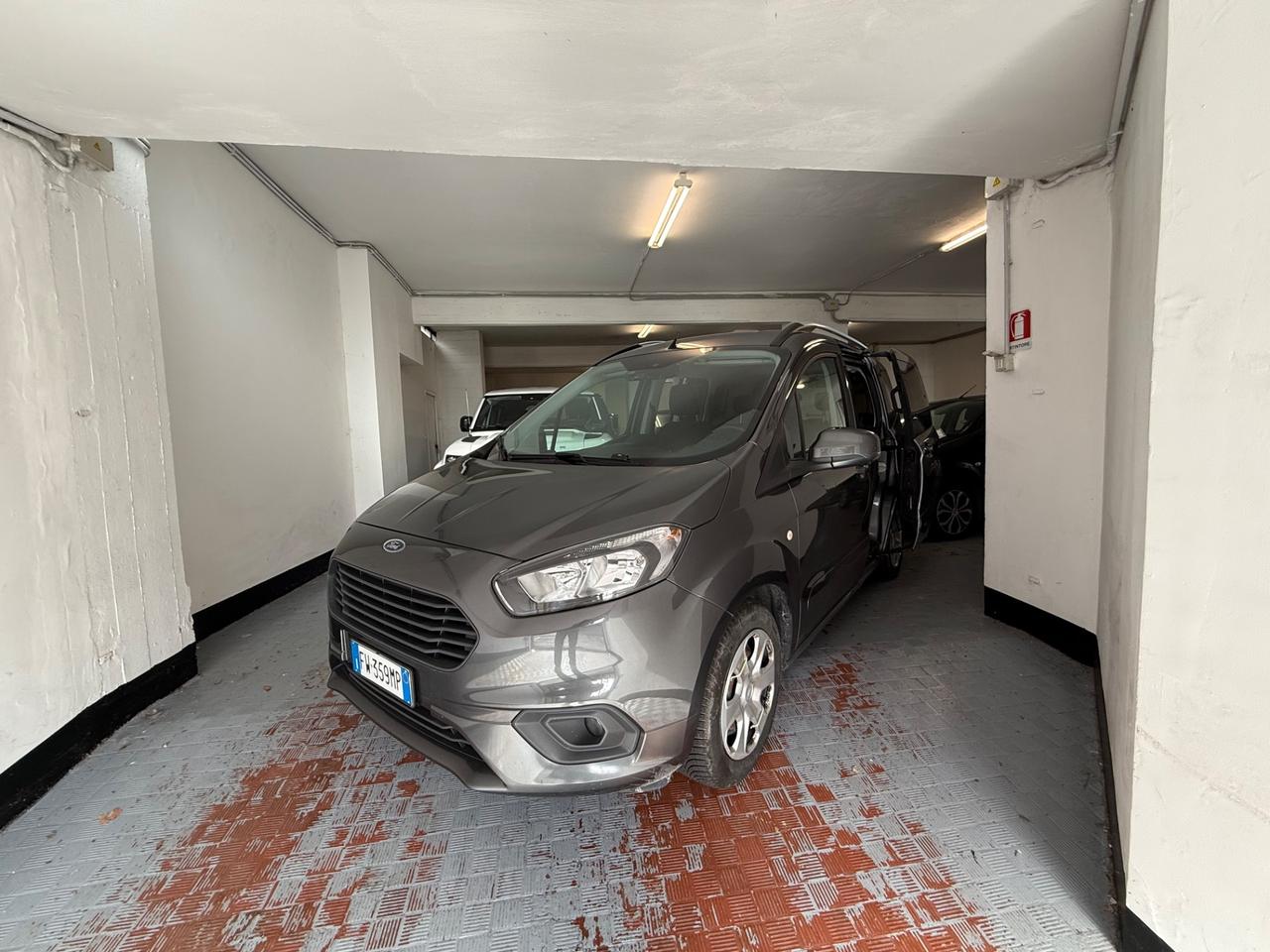 Ford Tourneo Courier 1.0 EcoBoost 100 CV S&S Sport
