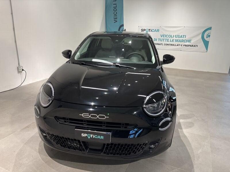 FIAT 600 600 Hybrid 100 CV DCT MHEV La Prima