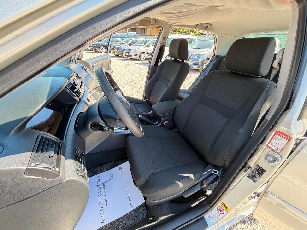 Toyota Corolla 1.4 D-4D 90 cv 5 p automatica 284.610 km