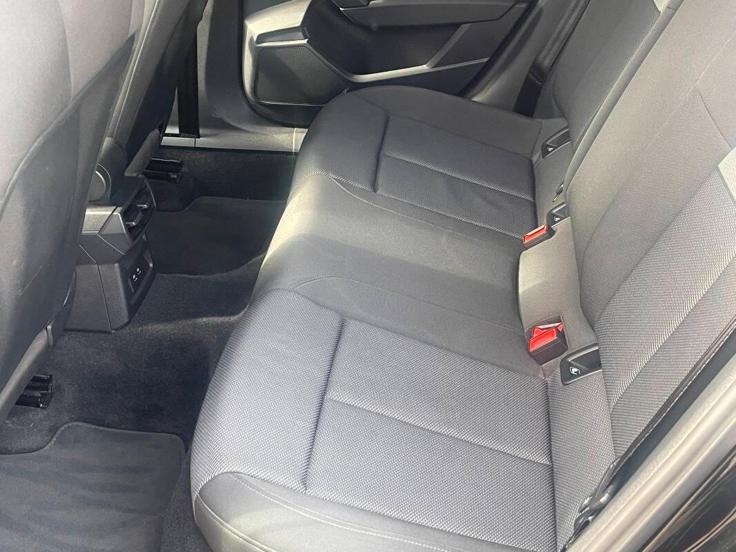 Audi A3 Sportback 35 1.5 tfsi mhev s-tronic MATRIX 18''