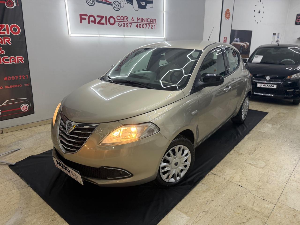 Lancia Ypsilon 1.2 69Cv