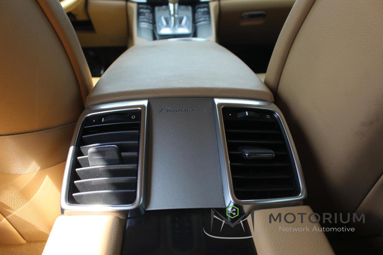 Porsche Panamera 3.0 250cv