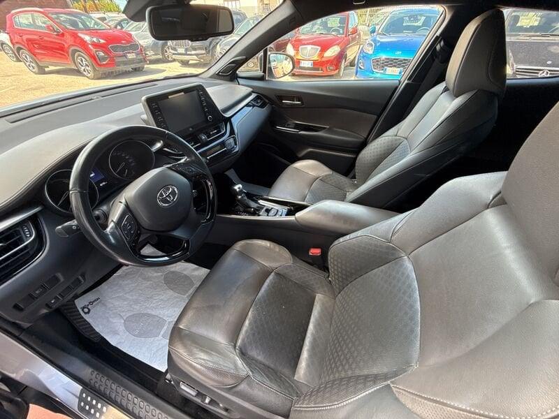 Toyota C-HR 2.0 Hybrid E-CVT Lounge