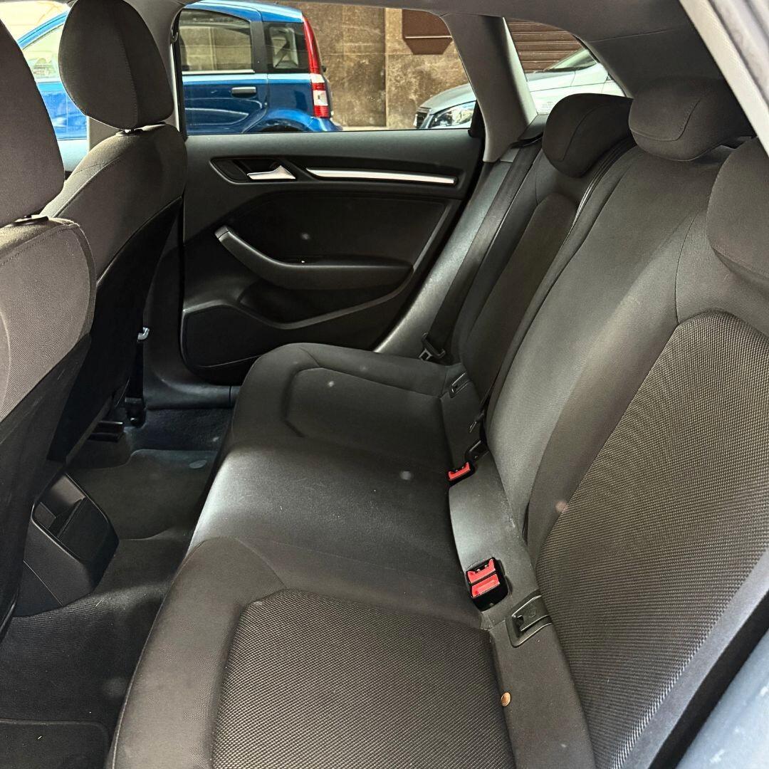 Audi A3 SPB 2.0 TDI S tronic Business