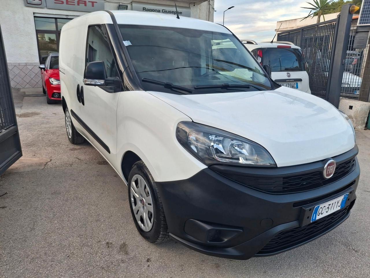 Fiat Doblo Doblò 1.6 MJT 105CV PL-TN Cargo Maxi Lamierato SX 3 posti