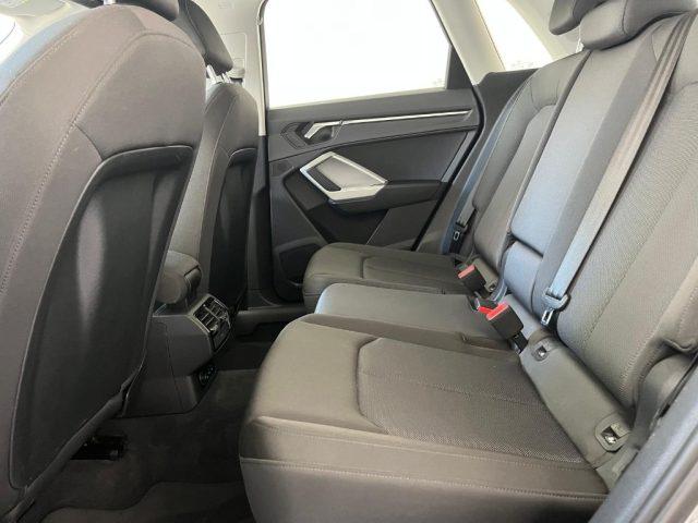 AUDI Q3 35 TDI quattro Business Advanced