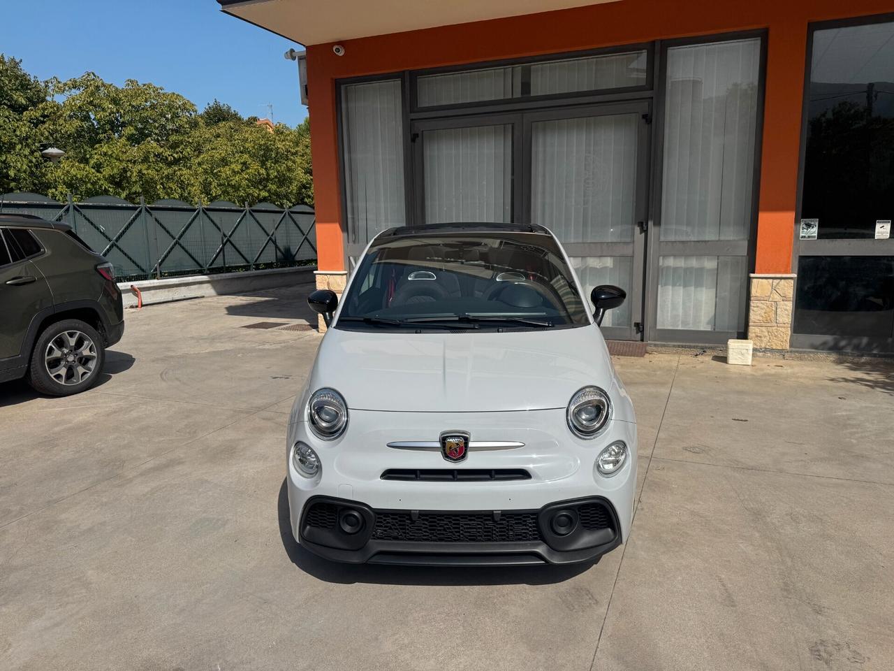 Abarth 595 C 1.4 Turbo T-Jet 165 CV