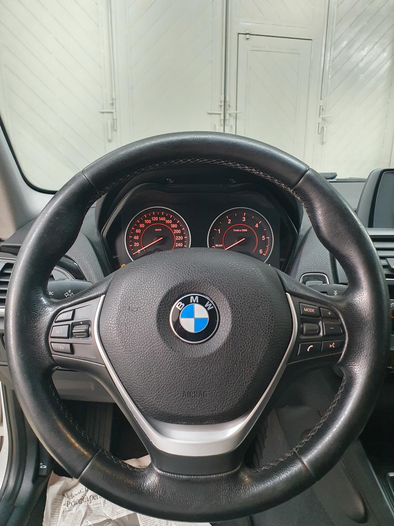 Bmw Serie1 1.5 116d Sport 116cv Auto. 2015