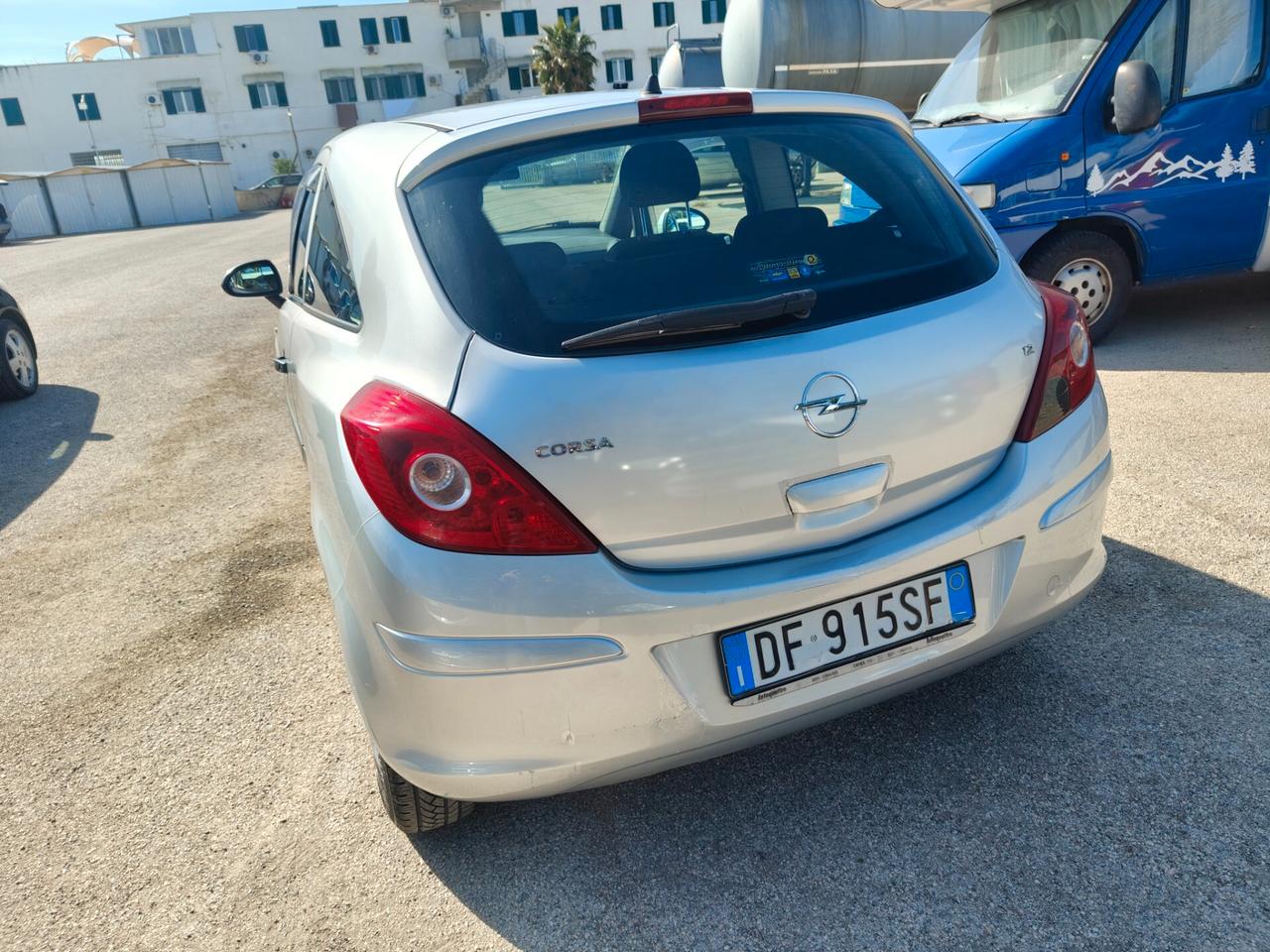 Opel Corsa 1.2 3p Club KM135000