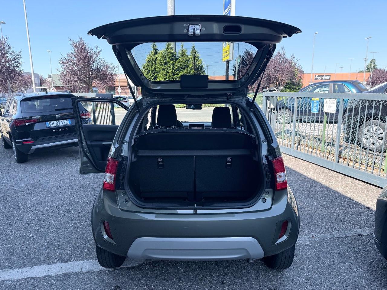 Suzuki Ignis 1.2h Top 2wd